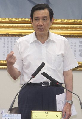 Government is cautious about cross-strait exchanges: Ma