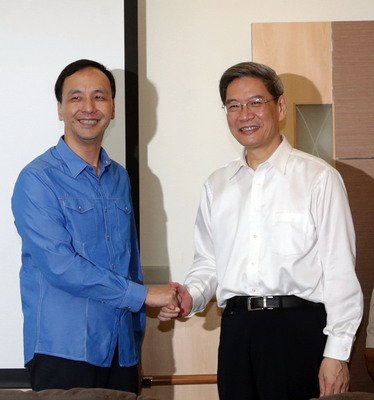 New Taipei City mayor meets China’s top Taiwan policymaker