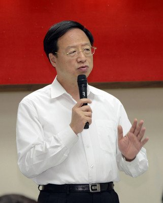 Premier reiterates importance of free trade agreements