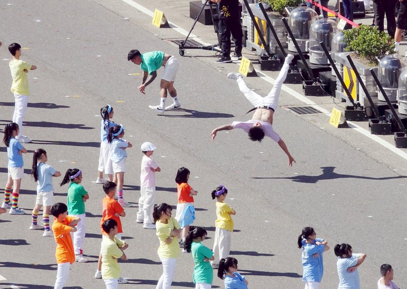 VIDEO: Taiwan’s free spirit shines on National Day