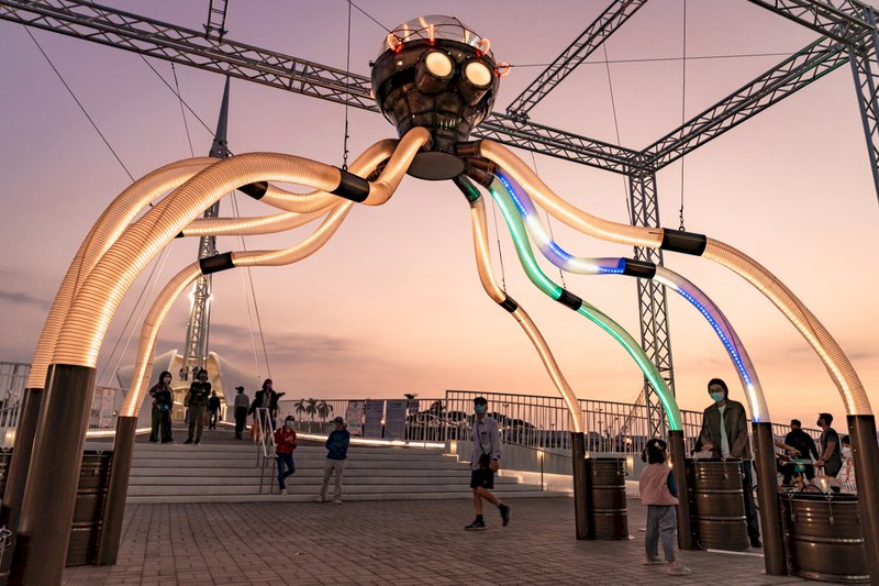 Check out the Art Scene at Pier 2