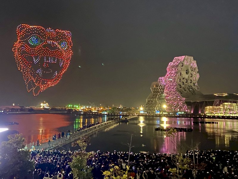Taiwan 2022 Lantern Festival kicks off in Kaohsiung City