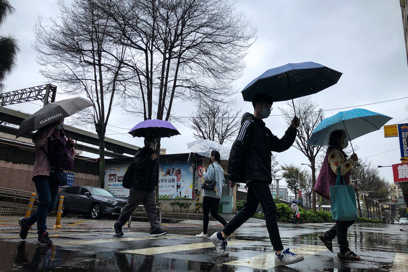Nearly 80% of workers attend work on typhoon holidays