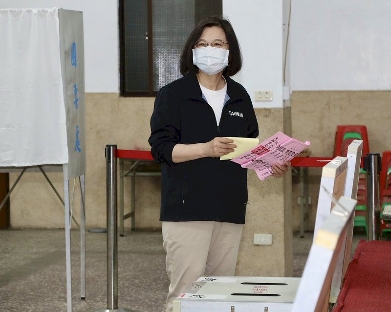 Guarding democracies from China