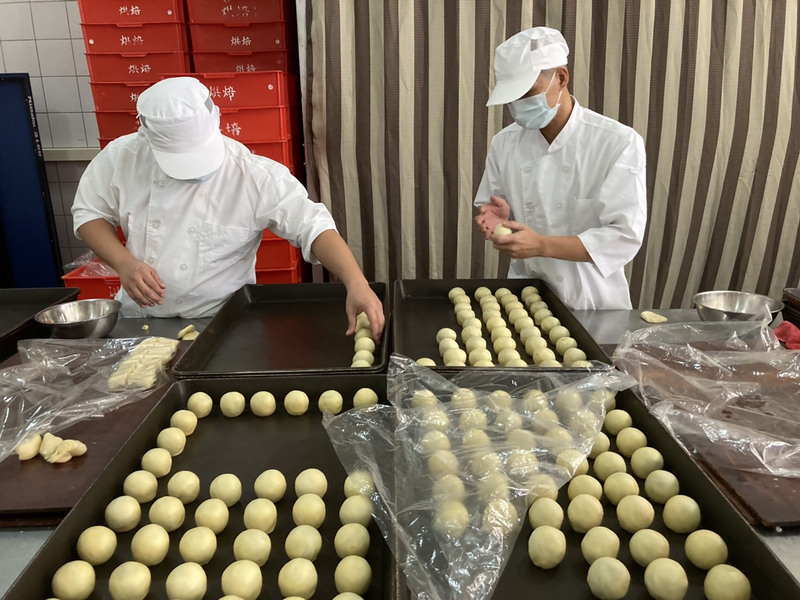 VIDEO: High demand for Mid-Autumn Festival pastries