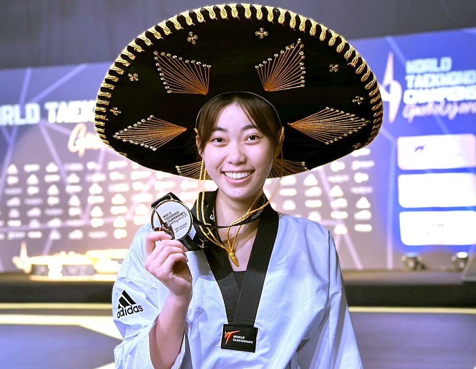 Taiwan taekwondo player wins silver at world championships