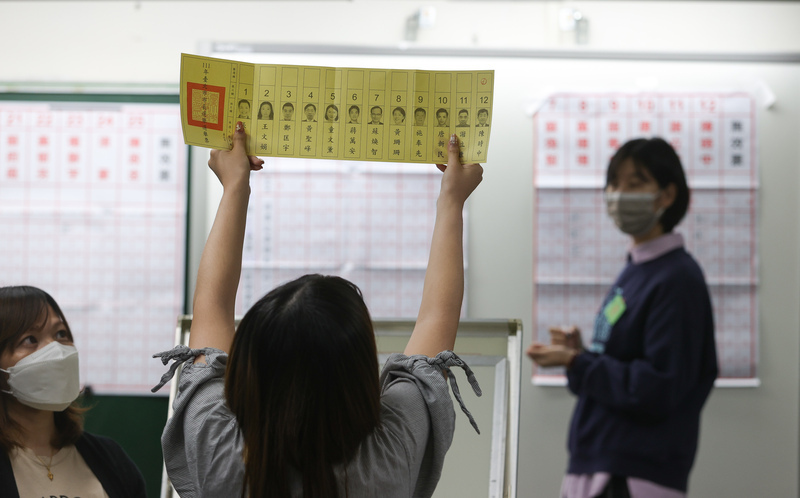 72 people caught breaking election laws on Saturday