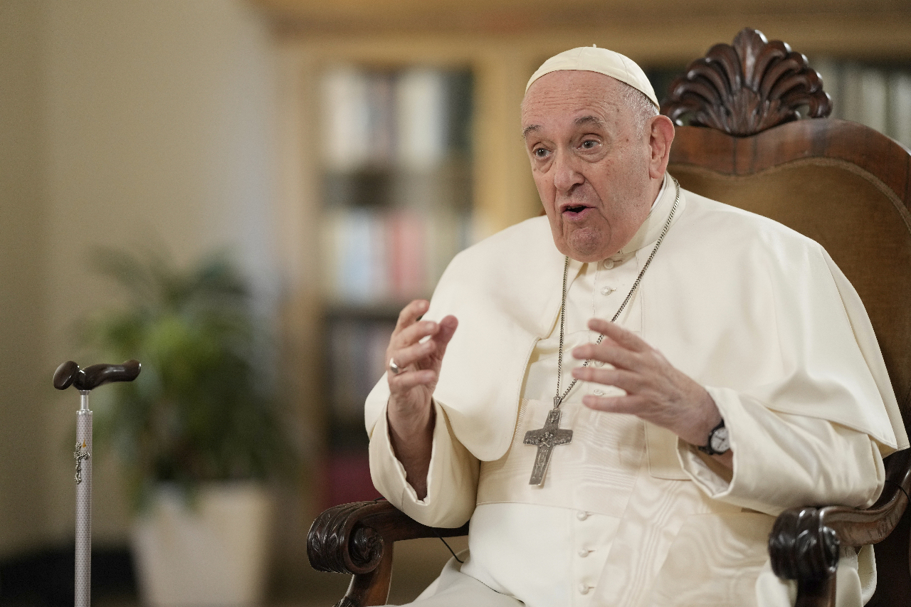 Pope calls for patient dialogue with China to maintain peace