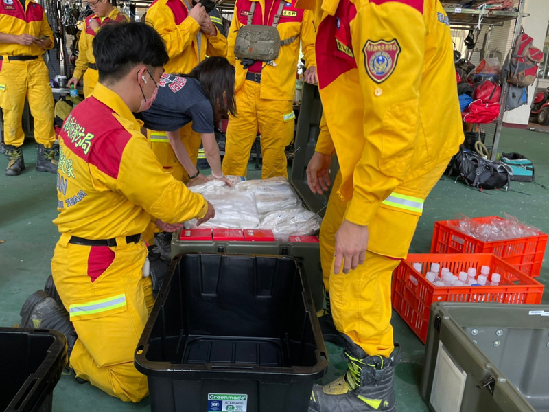Taiwan's Rescue Efforts, Grammy Awards, and The Lantern Festival