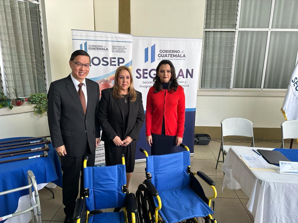 Taiwán dona sillas de ruedas a Guatemala – Noticias