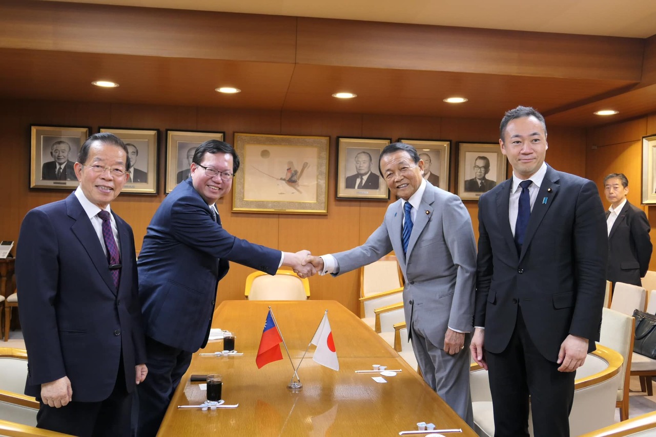 Vice Premier Cheng meets with high ranking politician in Japan