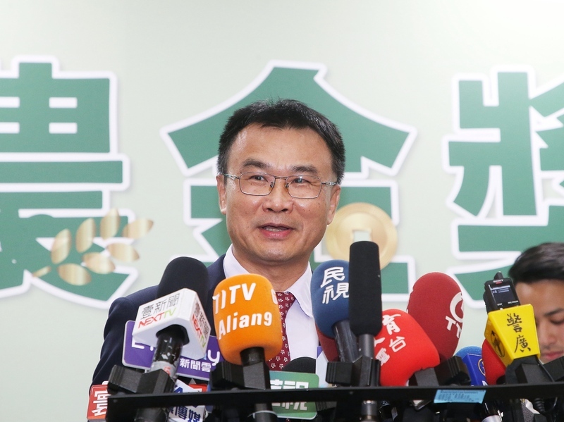 VIDEO: Agriculture Minister resigns due to criticisms over imported egg program