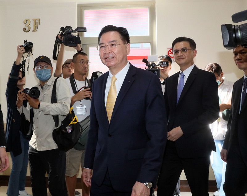 China should not decide Taiwan’s elections: foreign minister