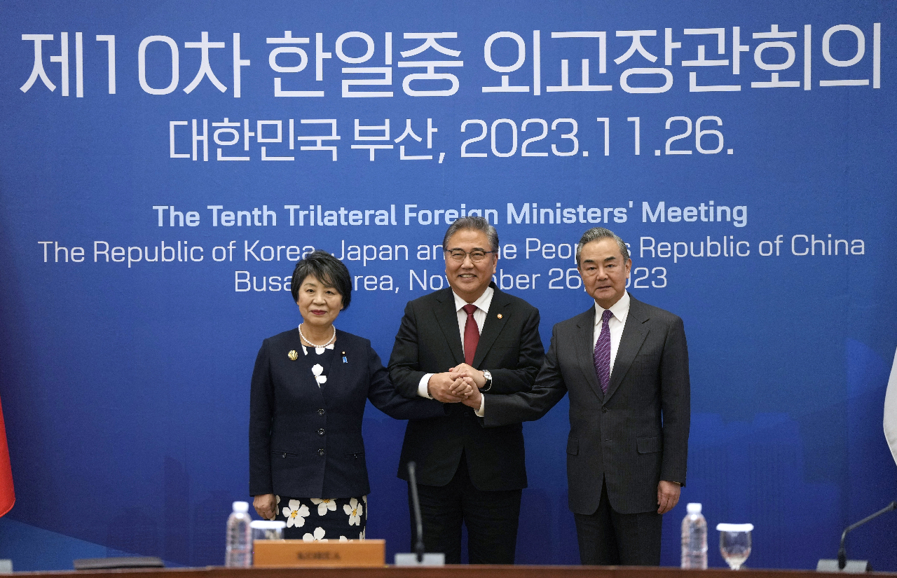 South Korea and Japan emphasize to China the importance of peace and stability