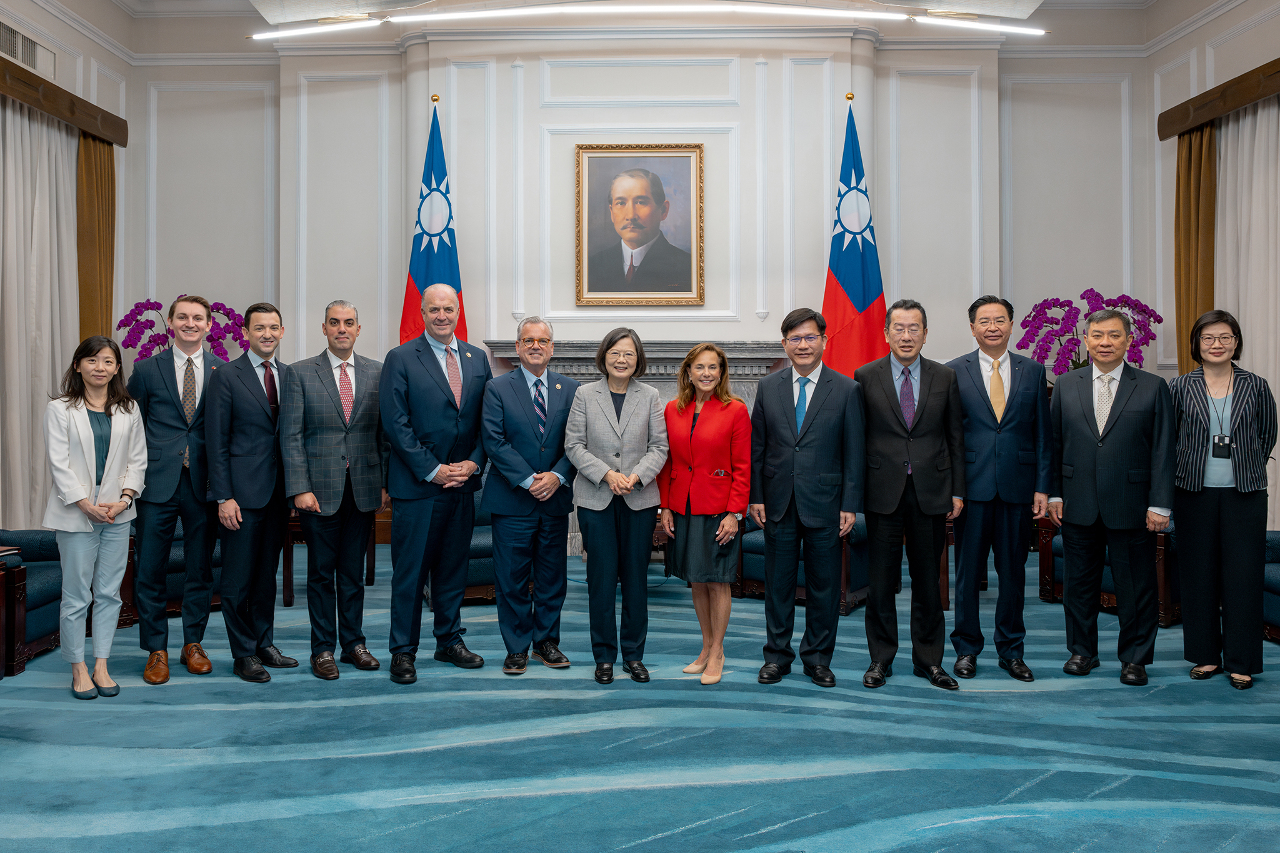 President Tsai Ing-wen thanks bipartisan US delegation for continued support of Taiwan