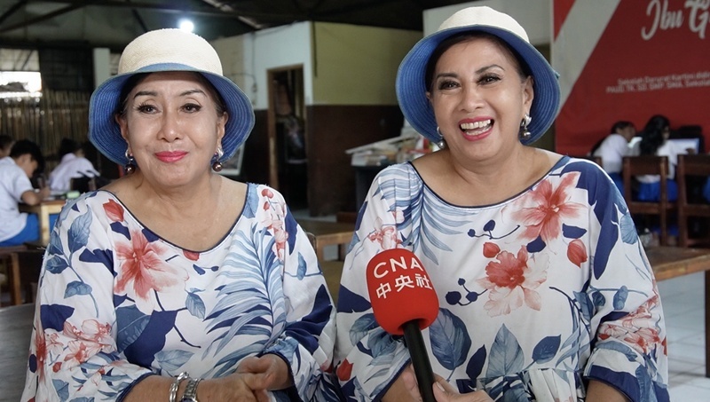 Twin sisters from Indonesia recognized for 34 years of educating impoverished children