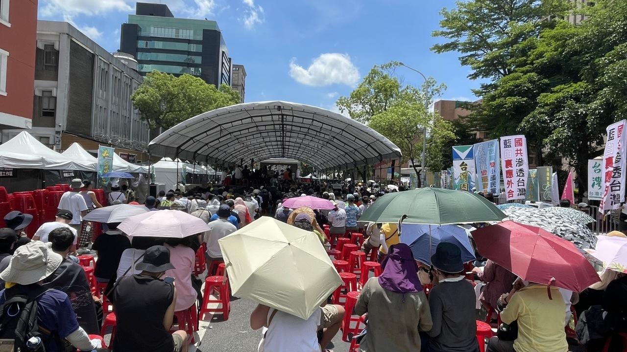 Protests continue as legislators overturn reconsideration of contested bills