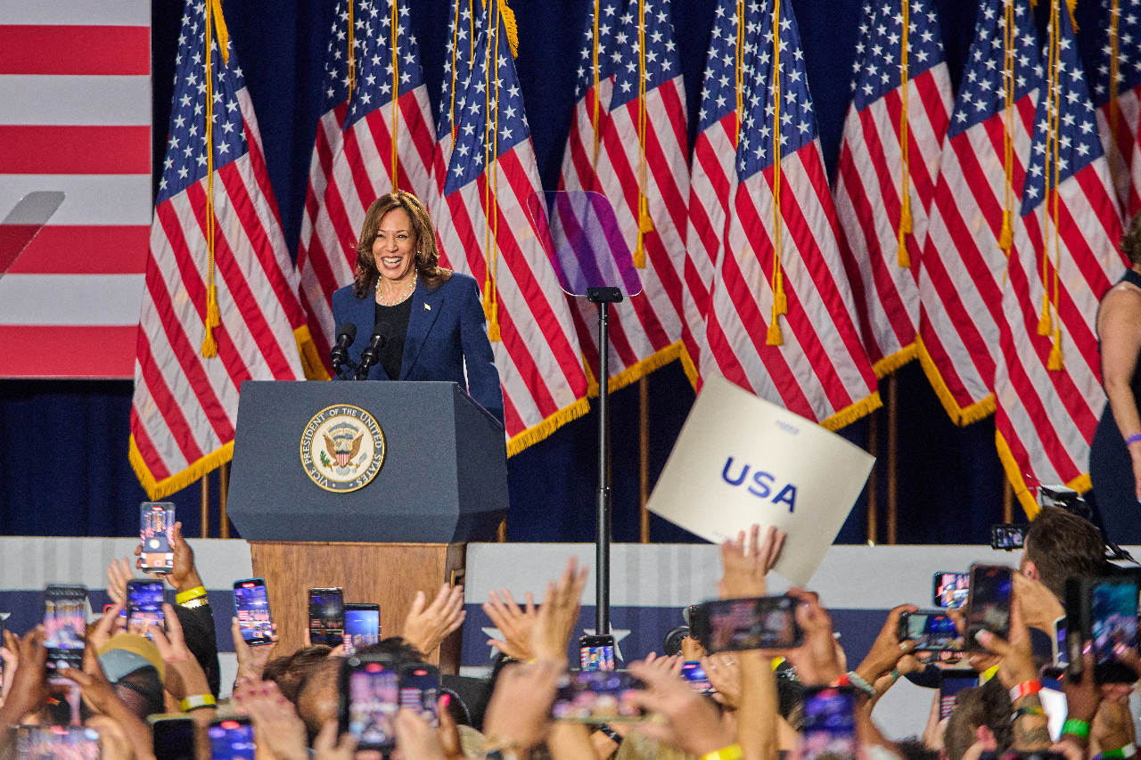 Harris Targets Trump’s Weaknesses In First Rally As Democratic Nominee ...