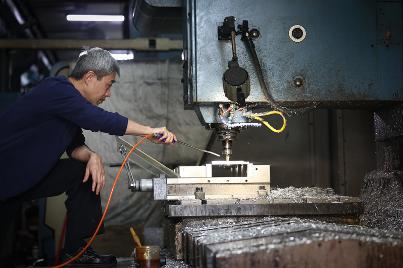 Manufacturing industry faced slowdown in January
