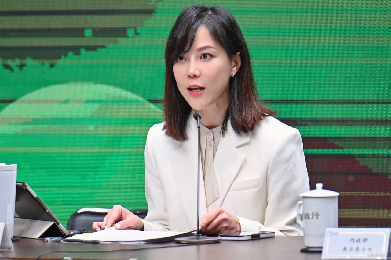 Cabinet calls meeting to address overcrowded ICUs