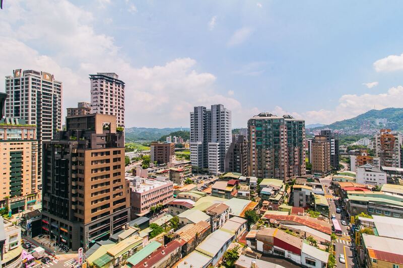 Housing prices stabilize while transaction volumes continue to shrink