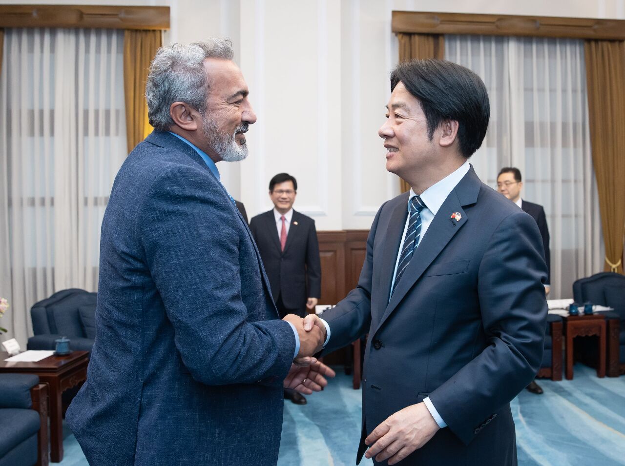 President meets with US Congressional delegation